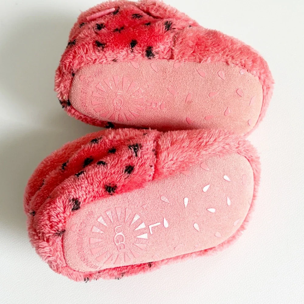 UGG Baby Bixbee Watermelon Stuffie‎ Pink Fleece Fruit Booties Size 2/3